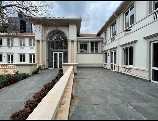 607M² OFFICE TO LET IN SANDTON CENTRAL